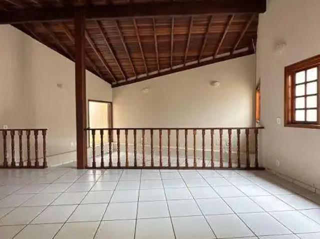 Casa / Sobrado para Venda em Piratininga/SP Centro 3 Quartos