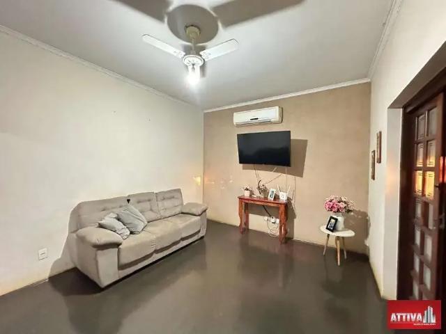Casa / Sobrado para Venda em Piratininga/SP Centro 3 Quartos