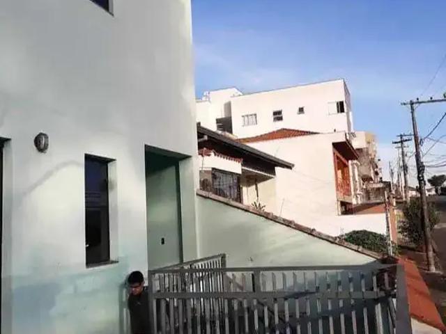 Casa / Sobrado para Venda em Poços de Caldas/MG Vila Caio Junqueira 3 Quartos