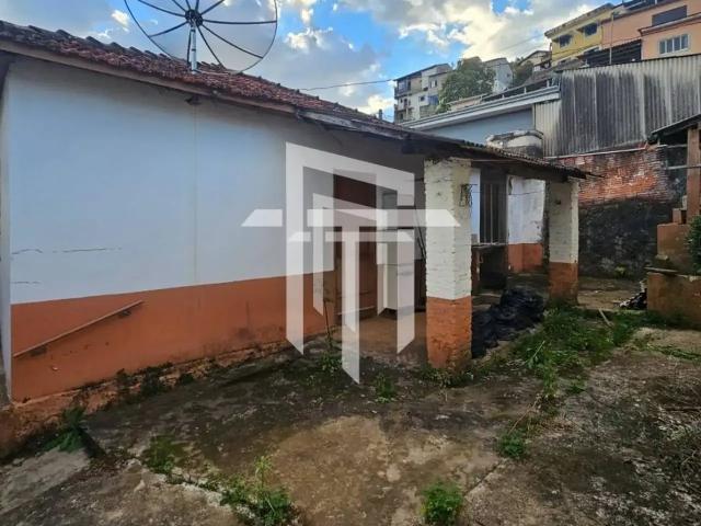 Casa / Sobrado para Venda em Poços de Caldas/MG Vila Cruz 3 Quartos