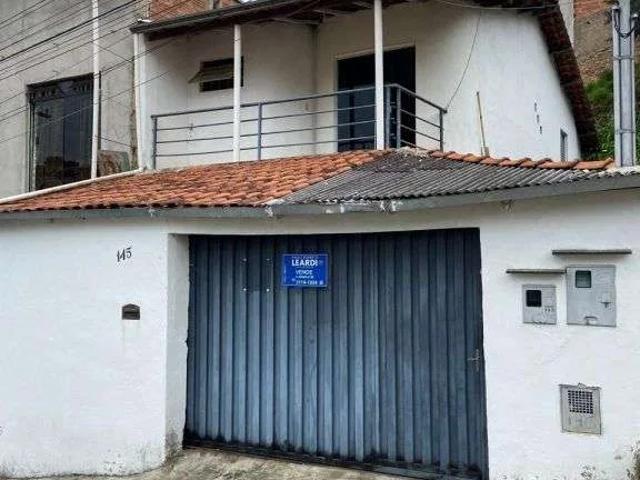 Casa / Sobrado para Venda em Poços de Caldas/MG Bem Bastos 4 Quartos