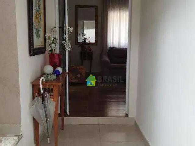 Casa / Sobrado para Venda em Poços de Caldas/MG Centro 3 Quartos
