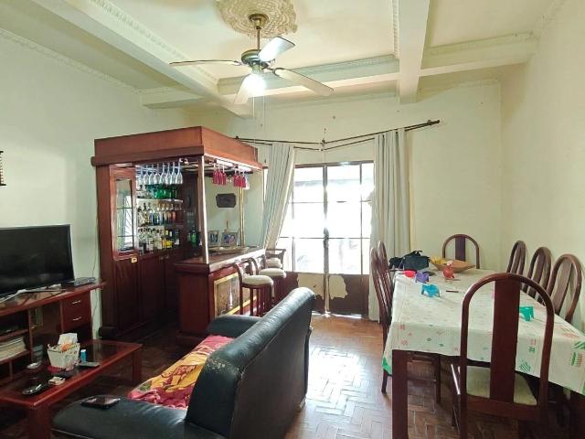 Casa / Sobrado para Venda em Poços de Caldas/MG Centro 3 Quartos