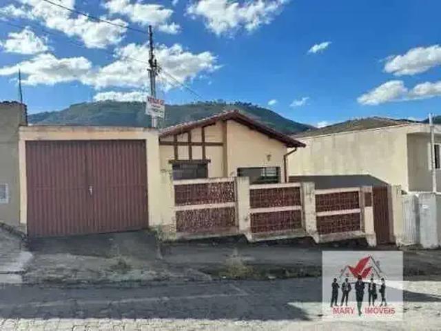 Casa / Sobrado para Venda em Poços de Caldas/MG Centro 2 Quartos