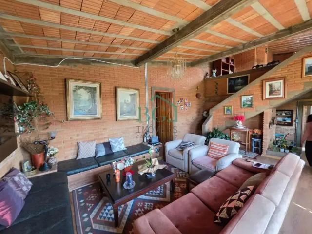 Casa / Sobrado para Venda em Poços de Caldas/MG Chácara São Francisco 4 Quartos