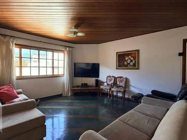 Casa / Sobrado para Venda em Poços de Caldas/MG Da Saúde 4 Quartos