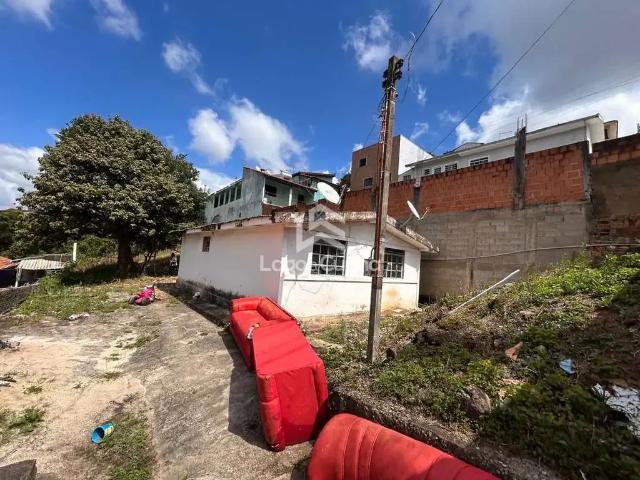 Casa / Sobrado para Venda em Poços de Caldas/MG Dom Bosco 2 Quartos