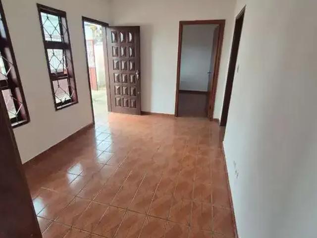 Casa / Sobrado para Venda em Poços de Caldas/MG Jardim Country Club 3 Quartos