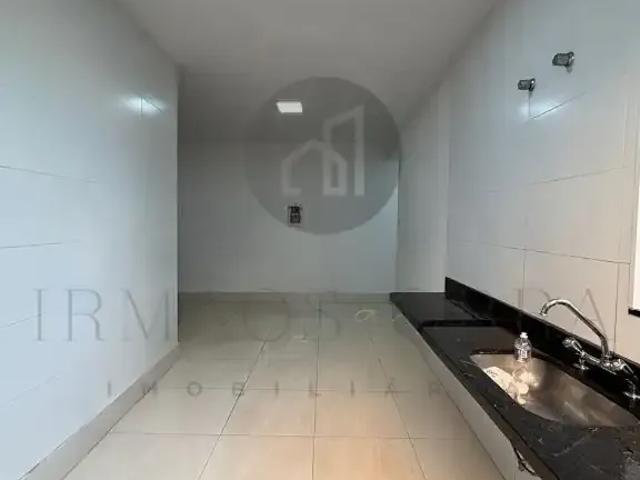 Casa / Sobrado para Venda em Poços de Caldas/MG Jardim Country Club 3 Quartos