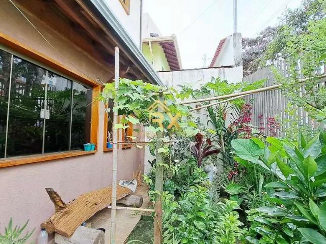 Casa / Sobrado para Venda em Poços de Caldas/MG Jardim Country Club 4 Quartos