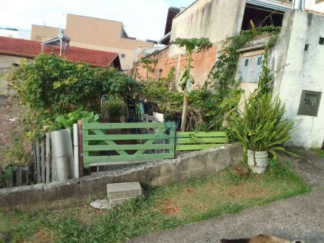 Casa / Sobrado para Venda em Poços de Caldas/MG Jardim Country Club 4 Quartos