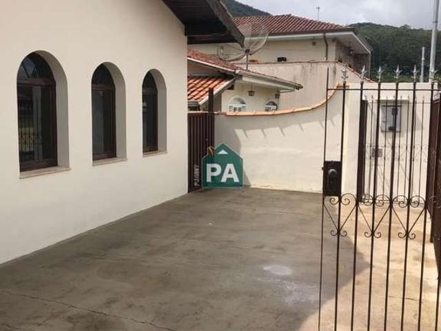 Casa / Sobrado para Venda em Poços de Caldas/MG Jardim Campos Elísios 3 Quartos