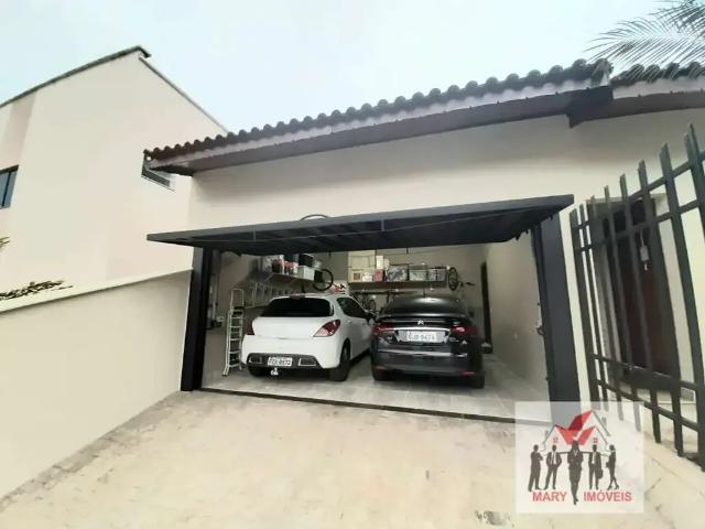 Casa / Sobrado para Venda em Poços de Caldas/MG Jardim Centenário 4 Quartos