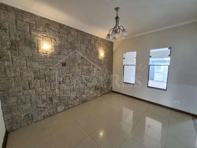 Casa / Sobrado para Venda em Poços de Caldas/MG Jardim Centenário 3 Quartos