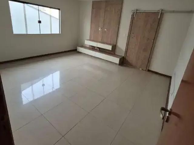 Casa / Sobrado para Venda em Poços de Caldas/MG Jardim Centenário 3 Quartos