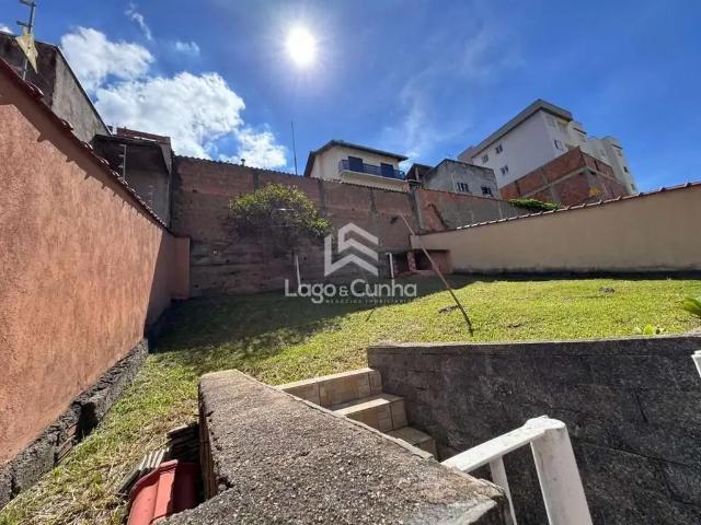 Casa / Sobrado para Venda em Poços de Caldas/MG Jardim Bandeirantes 2 Quartos