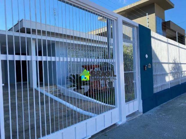 Casa / Sobrado para Venda em Poços de Caldas/MG Jardim dos Estados 4 Quartos