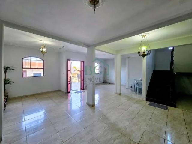 Casa / Sobrado para Venda em Poços de Caldas/MG Jardim dos Estados 4 Quartos