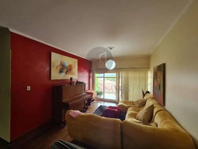Casa / Sobrado para Venda em Poços de Caldas/MG Jardim dos Estados 5 Quartos