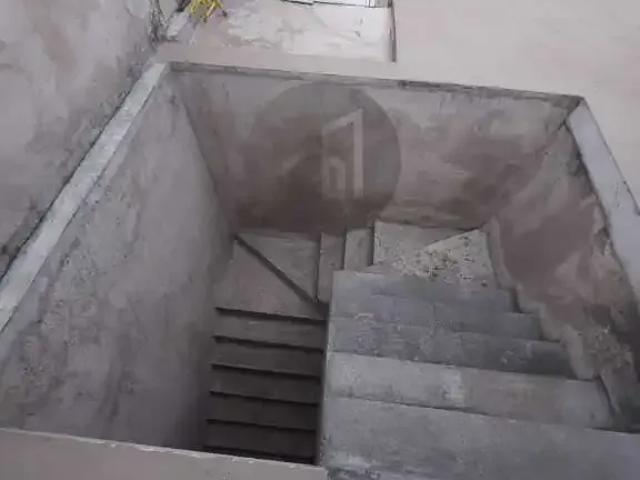 Casa / Sobrado para Venda em Poços de Caldas/MG Jardim das Azaléias 3 Quartos