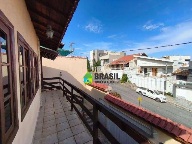 Casa / Sobrado para Venda em Poços de Caldas/MG Jardim das Azaléias 3 Quartos