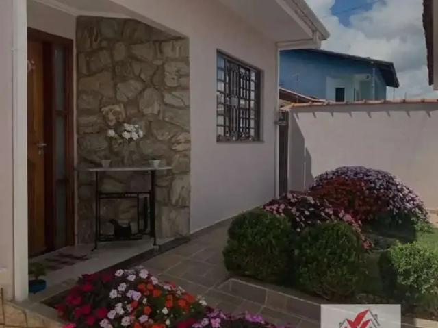 Casa / Sobrado para Venda em Poços de Caldas/MG Jardim das Azaléias 4 Quartos