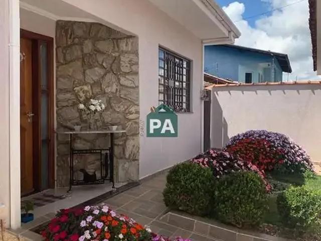 Casa / Sobrado para Venda em Poços de Caldas/MG Jardim das Azaléias 4 Quartos