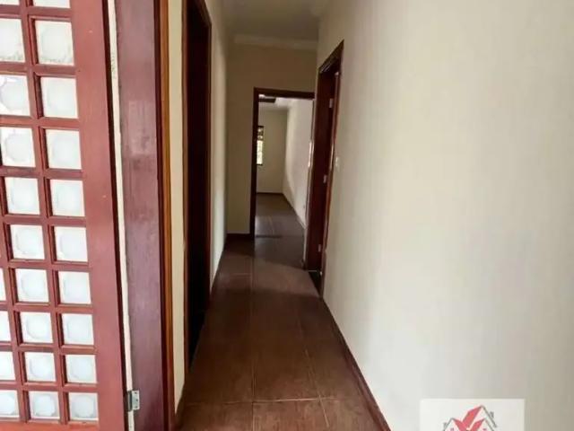 Casa / Sobrado para Venda em Poços de Caldas/MG Jardim das Acácias 3 Quartos