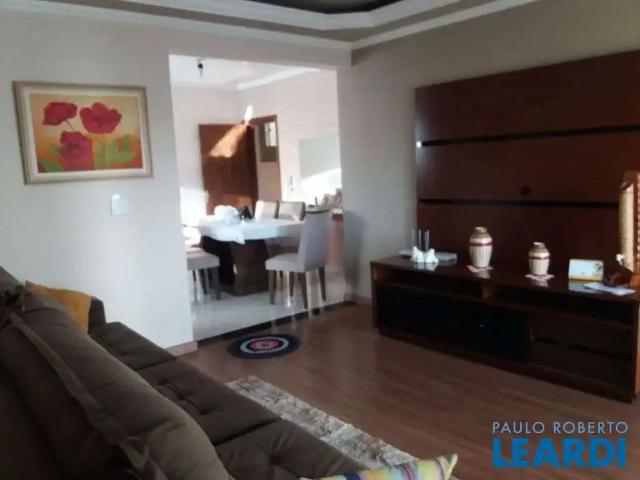Casa / Sobrado para Venda em Poços de Caldas/MG Jardim das Hortênsias 3 Quartos