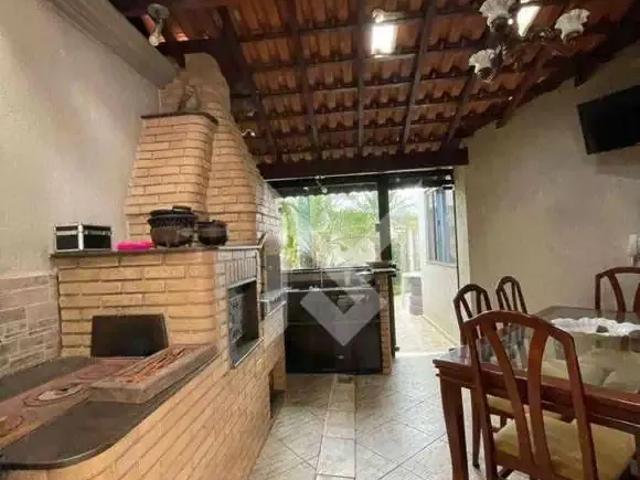 Casa / Sobrado para Venda em Poços de Caldas/MG Jardim das Hortênsias 3 Quartos