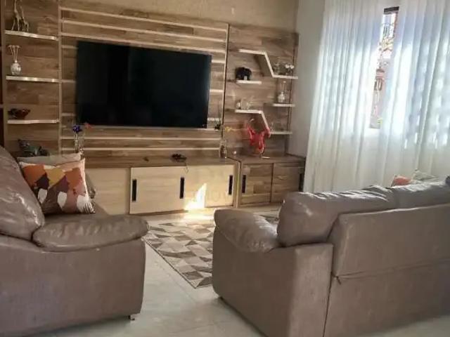 Casa / Sobrado para Venda em Poços de Caldas/MG Jardim das Hortênsias 2 Quartos