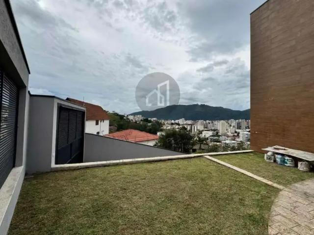 Casa / Sobrado para Venda em Poços de Caldas/MG Jardim Del Rey 5 Quartos