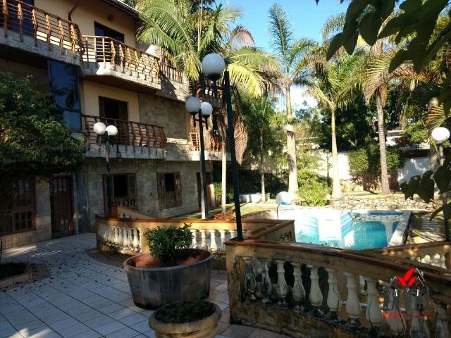 Casa / Sobrado para Venda em Poços de Caldas/MG Jardim Europa 4 Quartos