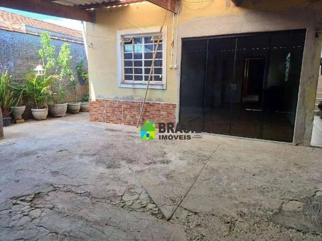 Casa / Sobrado para Venda em Poços de Caldas/MG Jardim Kennedy II 3 Quartos