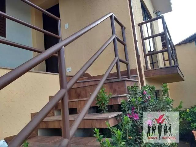 Casa / Sobrado para Venda em Poços de Caldas/MG Jardim Ipê 4 Quartos