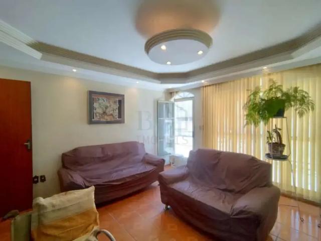 Casa / Sobrado para Venda em Poços de Caldas/MG Jardim Ipê 4 Quartos