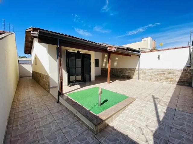 Casa / Sobrado para Venda em Poços de Caldas/MG Jardim Itamaraty V 2 Quartos