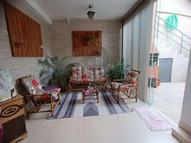 Casa / Sobrado para Venda em Poços de Caldas/MG Jardim Santa Rosália 3 Quartos