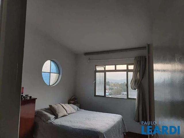 Casa / Sobrado para Venda em Poços de Caldas/MG Jardim Santa Rosália 3 Quartos