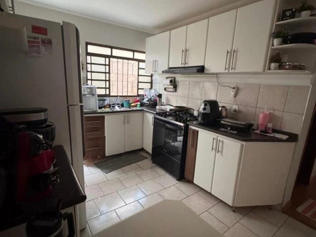 Casa / Sobrado para Venda em Poços de Caldas/MG Jardim Paraíso 2 Quartos