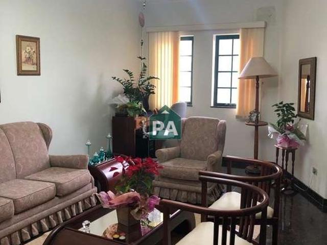 Casa / Sobrado para Venda em Poços de Caldas/MG Jardim Quisisana 3 Quartos