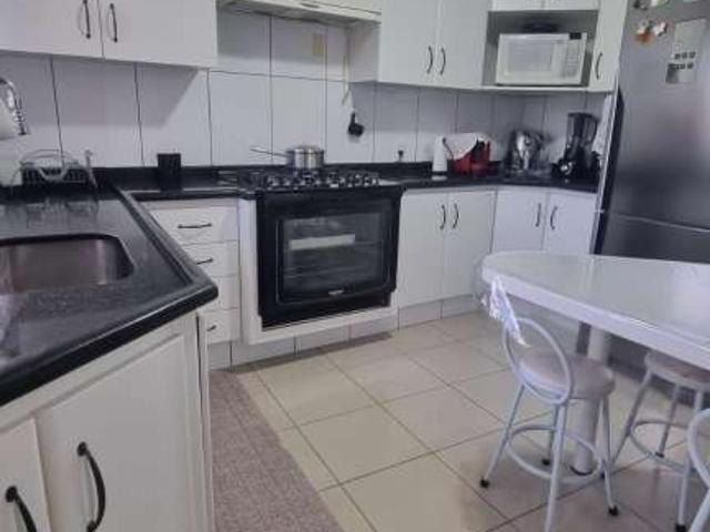 Casa / Sobrado para Venda em Poços de Caldas/MG Jardim Quisisana 3 Quartos