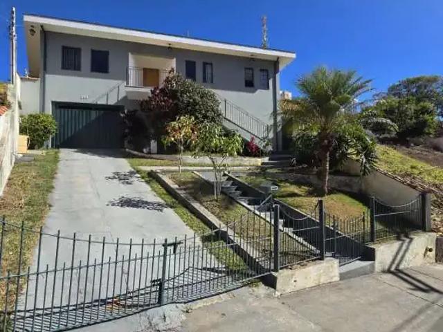 Casa / Sobrado para Venda em Poços de Caldas/MG Jardim Quisisana 3 Quartos