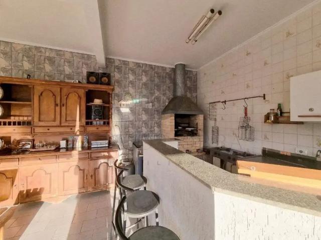 Casa / Sobrado para Venda em Poços de Caldas/MG Jardim Quisisana 4 Quartos