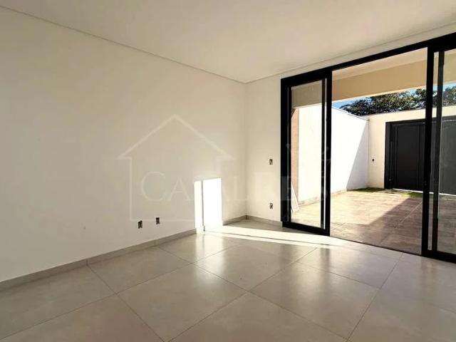 Casa / Sobrado para Venda em Poços de Caldas/MG Jardins de Florença 3 Quartos
