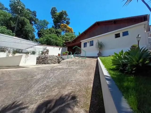 Casa / Sobrado para Venda em Poços de Caldas/MG Jóias do Vale do Sol 4 Quartos