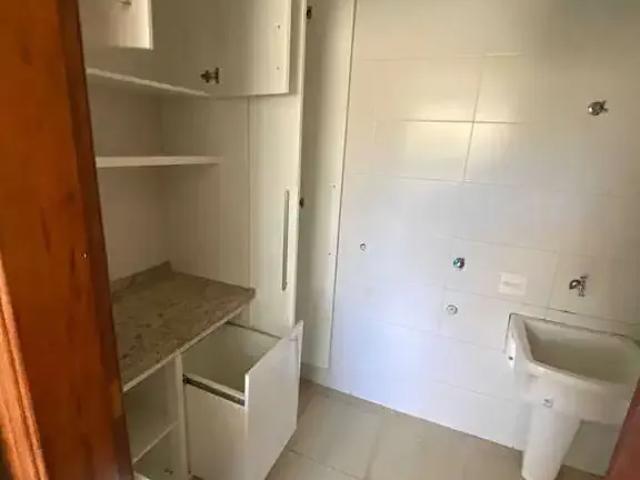 Casa / Sobrado para Venda em Poços de Caldas/MG Loteamento Nova Primavera 3 Quartos