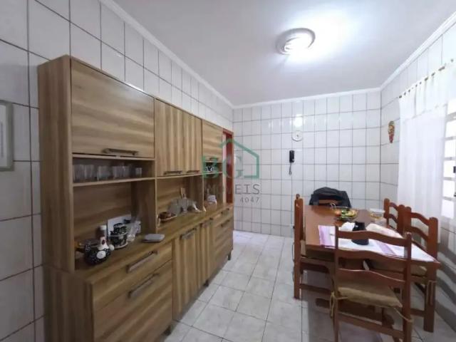 Casa / Sobrado para Venda em Poços de Caldas/MG Parque São Sebastião 2 Quartos