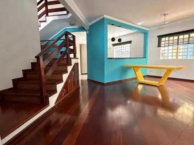 Casa / Sobrado para Venda em Poços de Caldas/MG Parque Vivaldi Leite Ribeiro 3 Quartos
