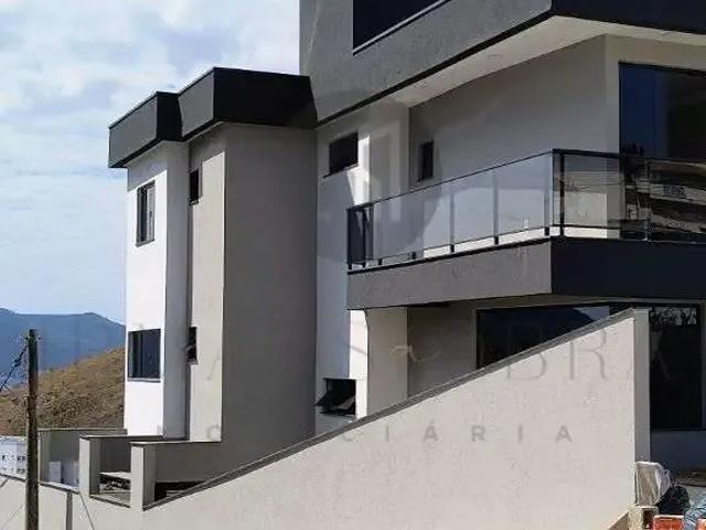 Casa / Sobrado para Venda em Poços de Caldas/MG Residencial Morumbí 3 Quartos